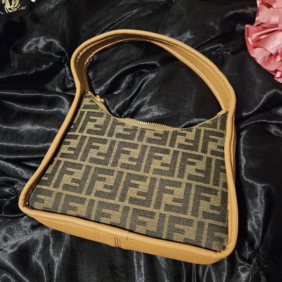 Fendi fendessence mini baguette handbag purse tan & brown fabric bag - Picture 5 of 6